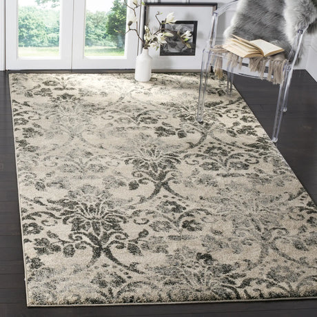 Safavieh Retro 4'-0" x 6'-0" Rug in Cream / Grey