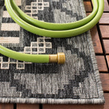 Safavieh Veranda 4'-0" x 5'-7" Rug in Grey / Beige