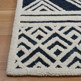 Safavieh Casablanca 4'-0" x 6'-0" Rug in Ivory / Navy