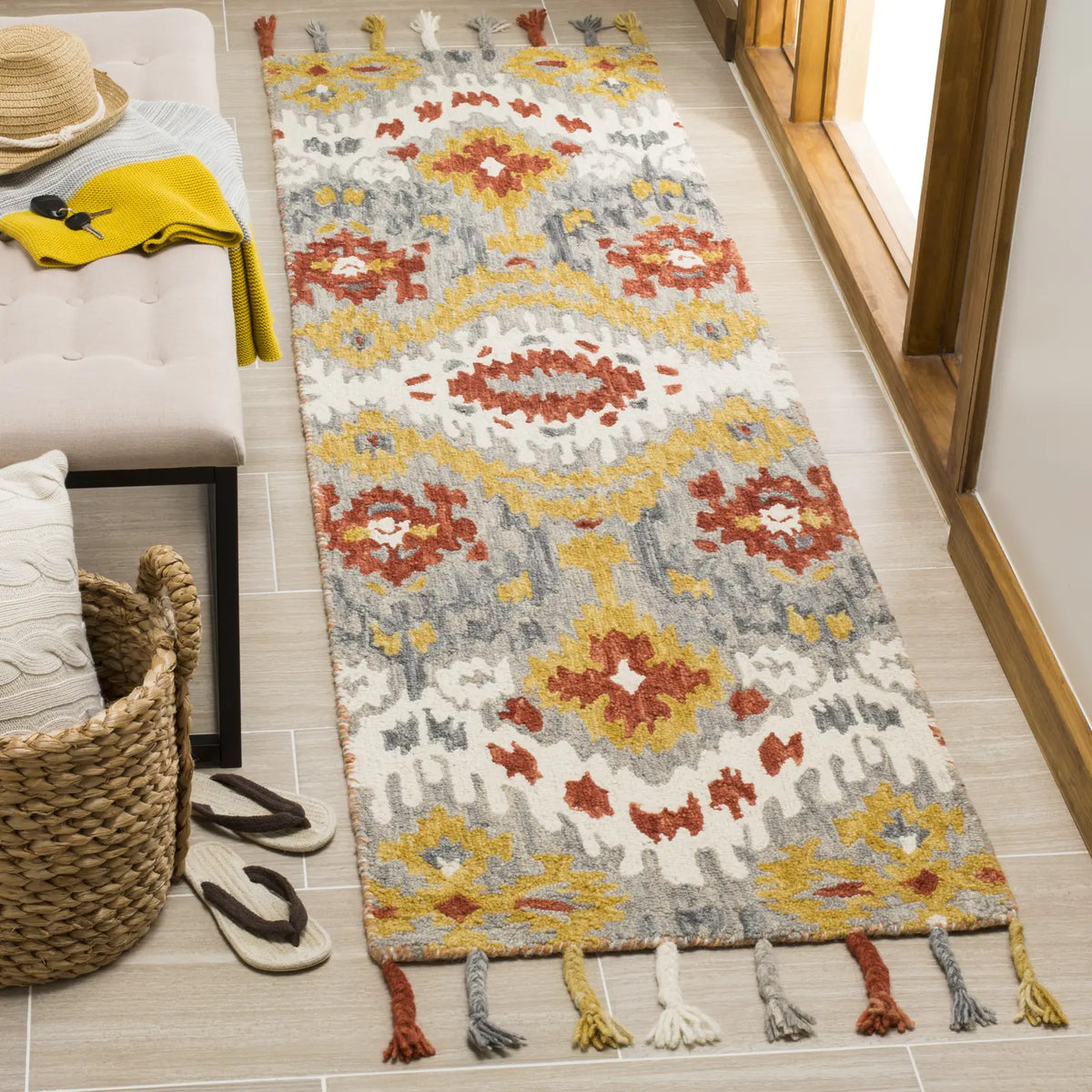 Safavieh Suzani 2'-3" x 8'-0" Rug in Grey / Gold