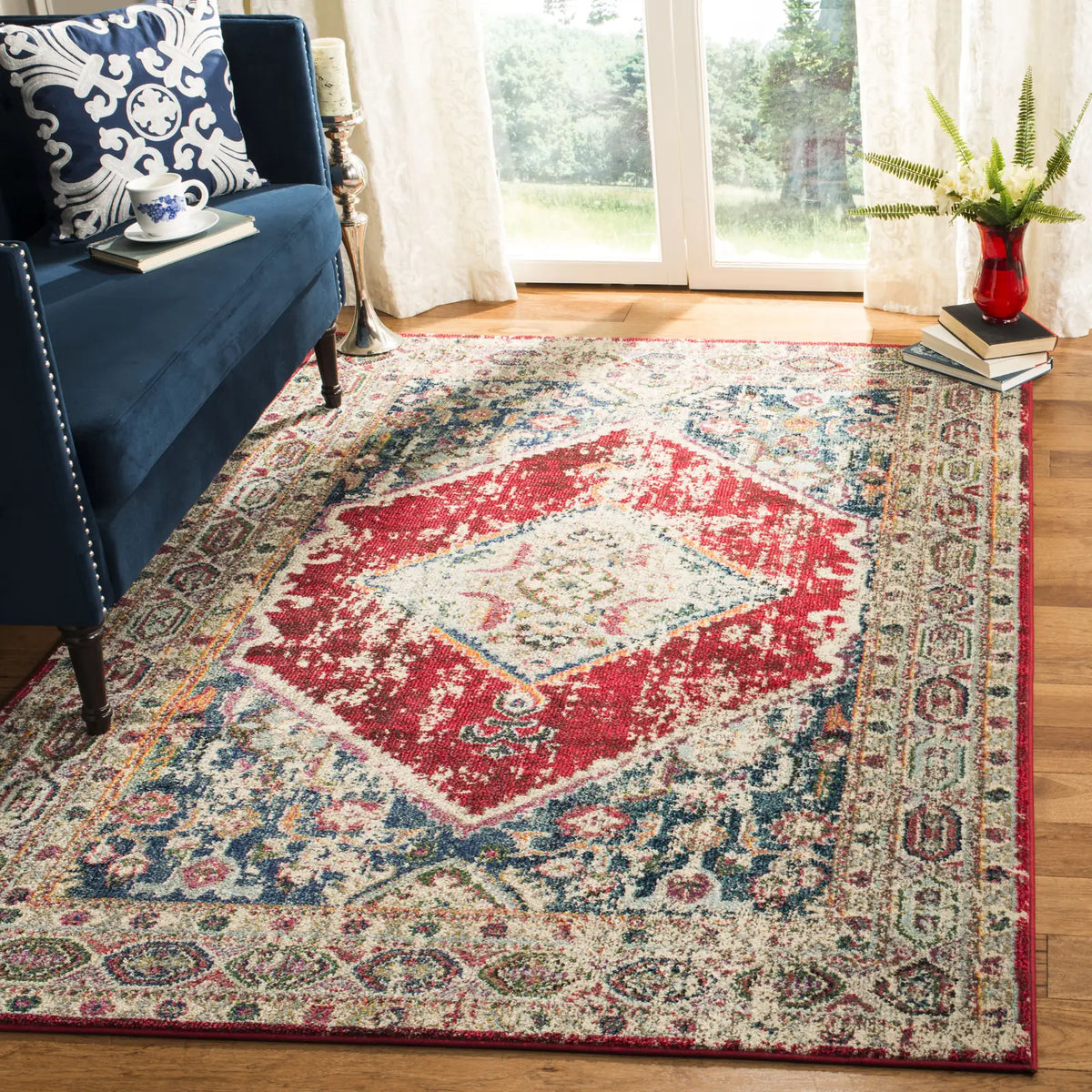 Safavieh Monaco 5'-1" x 7'-7" Rug in Ivory / Red