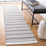 Safavieh Kilim 2'-3" x 9'-0" Rug in Ivory / Black