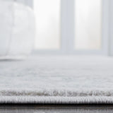 Safavieh Carnegie 5'-1" x 7'-6" Rug in Cream / Dark Grey