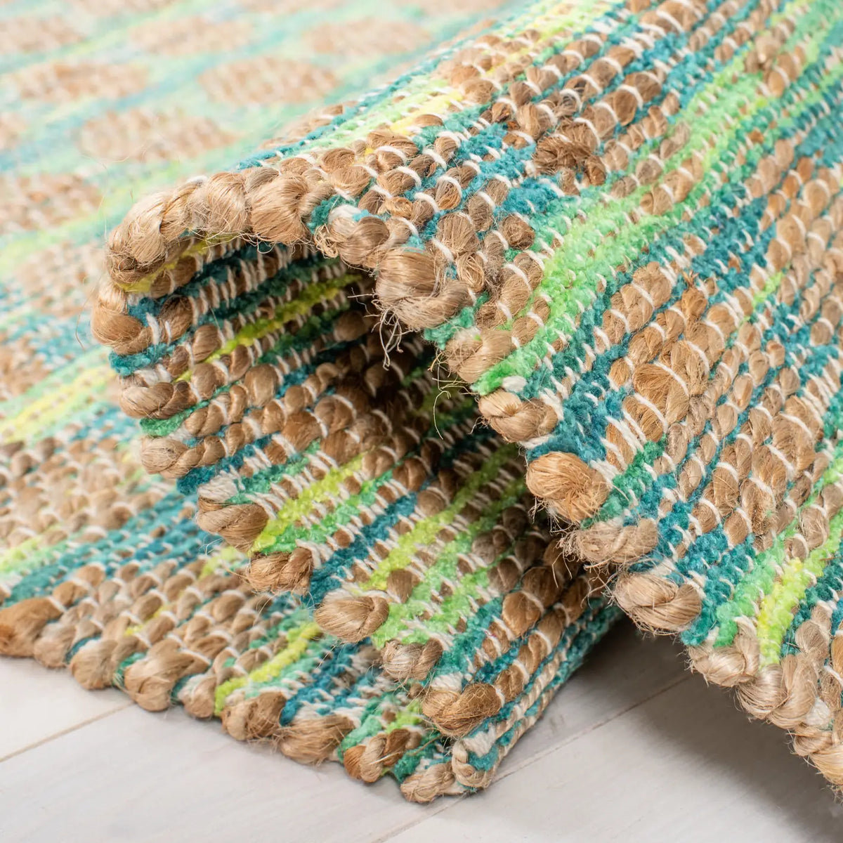 Safavieh Cape Cod 5'-0" x 8'-0" Rug in Teal / Natural