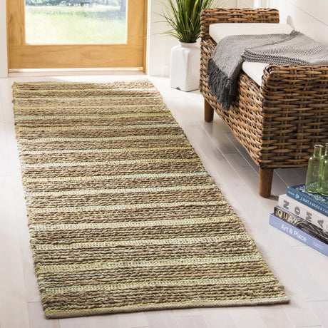 Safavieh Cape Cod 2'-3" x 6'-0" Rug in Green