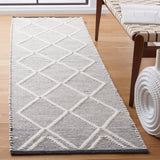 Safavieh Natura 2'-3" x 8'-0" Rug in Black / Ivory