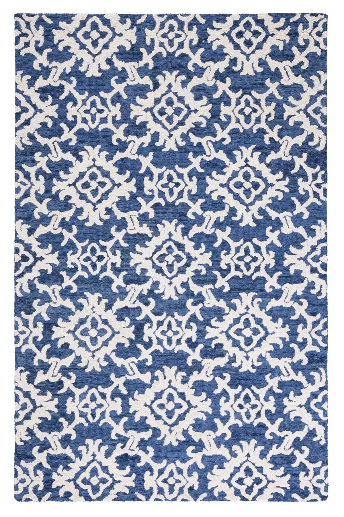 Safavieh Blossom 4'-0" x 6'-0" Rug in Navy / Ivory