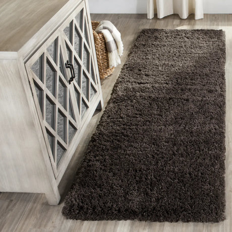 Safavieh Indie Shag 2'-3" x 7'-0" Rug in Dark Grey