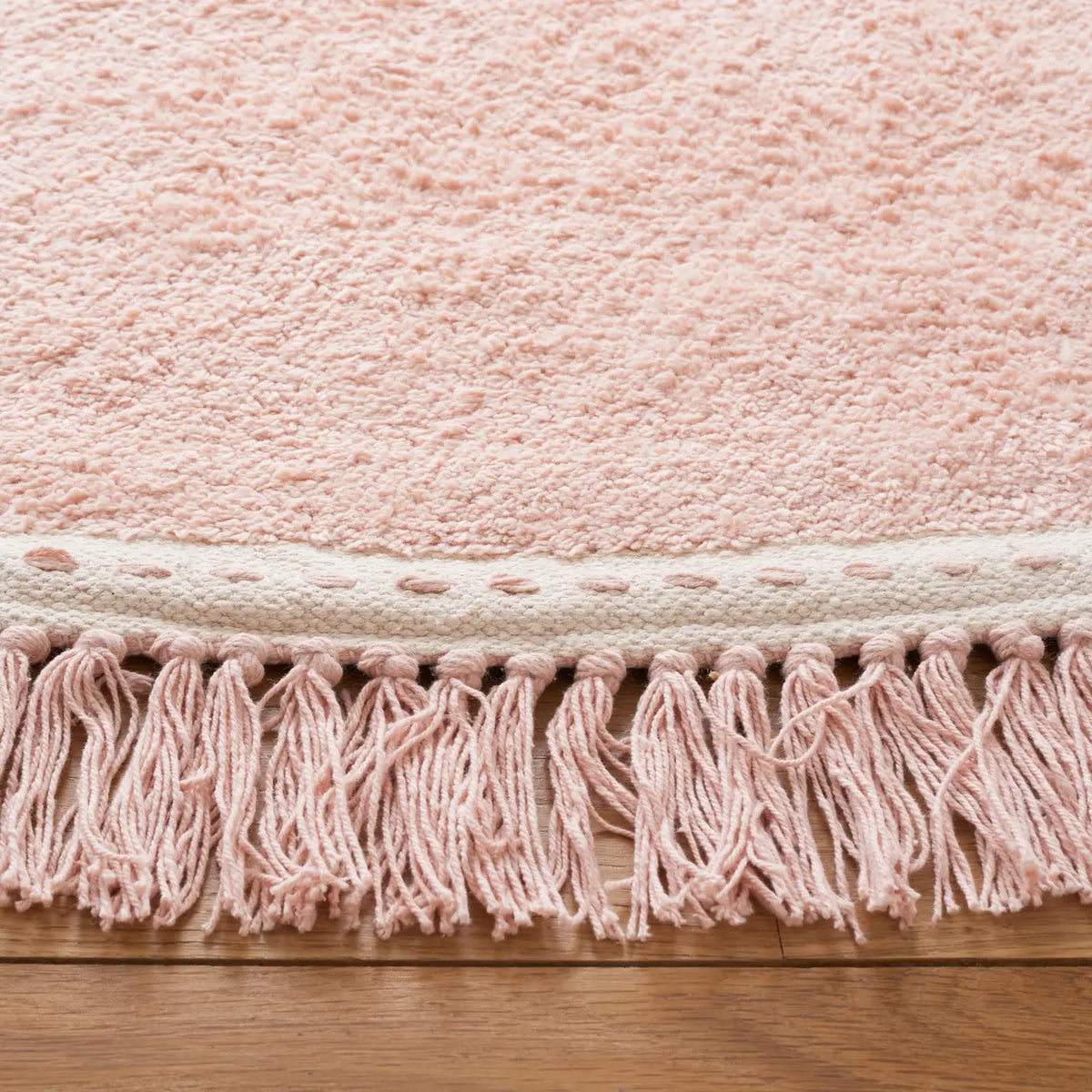 Safavieh Easy Care 6'-0" x 6'-0" Rug in Pink / Ivory