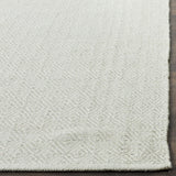 Safavieh Montauk 4'-0" x 6'-0" Rug in Ivory / Foam Green