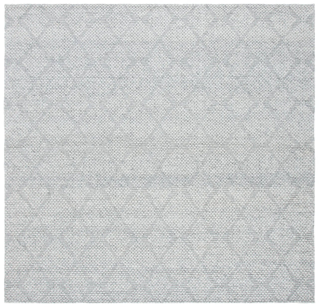 Safavieh Marbella 7'-0" x 7'-0" Rug in Silver / Grey