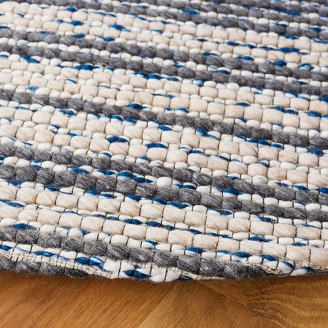 Safavieh Marbella 6'-0" x 6'-0" Rug in Ivory / Grey