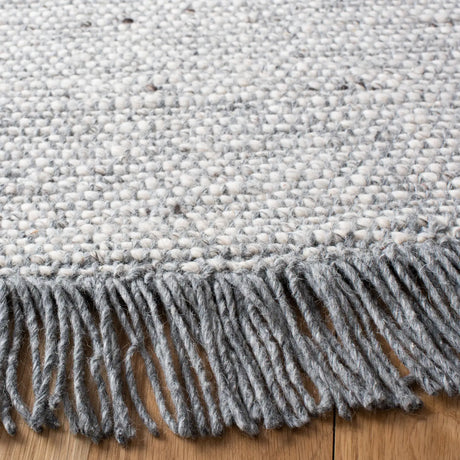 Safavieh Vermont 6'-0" x 6'-0" Rug in Ivory / Grey