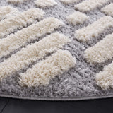 Safavieh Hi-Lo Shag 6'-7" x 6'-7" Rug in Grey / Beige