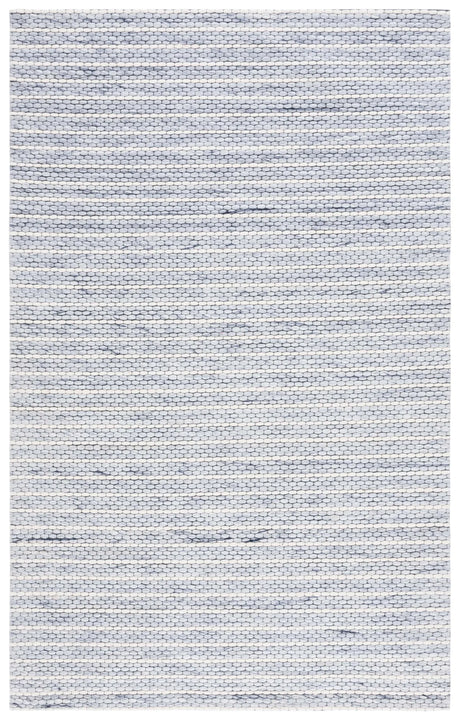 Safavieh Marbella 4'-0" x 6'-0" Rug in Blue / Ivory