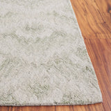 Safavieh Ebony 4'-0" x 6'-0" Rug in Ivory / Light Green