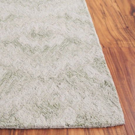 Safavieh Ebony 4'-0" x 6'-0" Rug in Ivory / Light Green