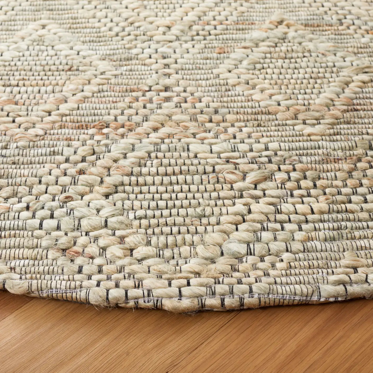 Safavieh Marbella 6'-0" x 6'-0" Rug in Grey / Sage