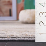 Safavieh Invista 5'-3" x 7'-6" Rug in Beige / Cream