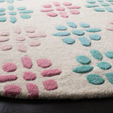 Safavieh Soho 6'-0" x 6'-0" Rug in Ivory / Multi