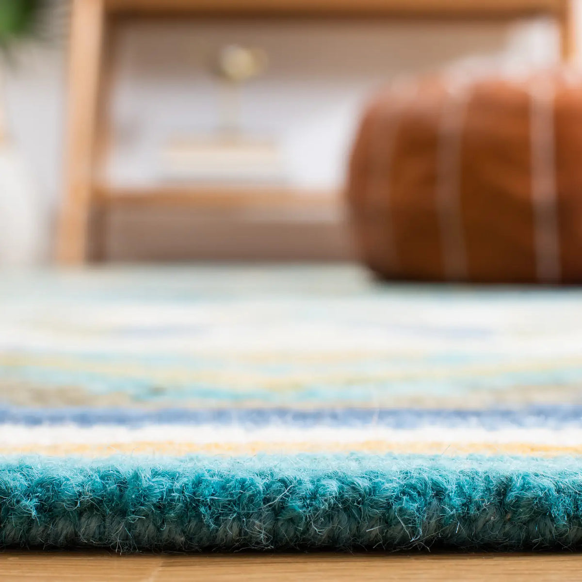 Safavieh Aspen 4'-0" x 6'-0" Rug in Blue / Yellow
