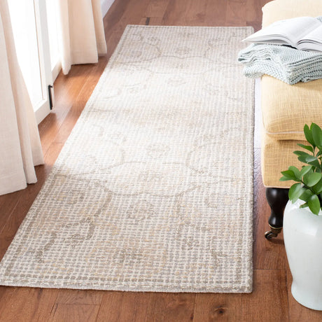 Safavieh Abstract 2'-3" x 8'-0" Rug in Light Grey / Ivory