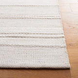 Safavieh Kilim 4'-0" x 6'-0" Rug in Ivory / Beige