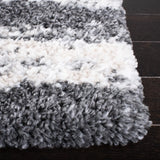Safavieh Fontana Shag  800 4'-0" x 6'-0" Rug in Grey / Charcoal
