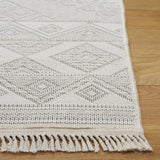 Safavieh Prairie 300 4'-0" x 6'-0" Rug in Beige / Ivory