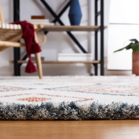 Safavieh Marrakesh 4'-0" x 6'-0" Rug in Ivory / Multi