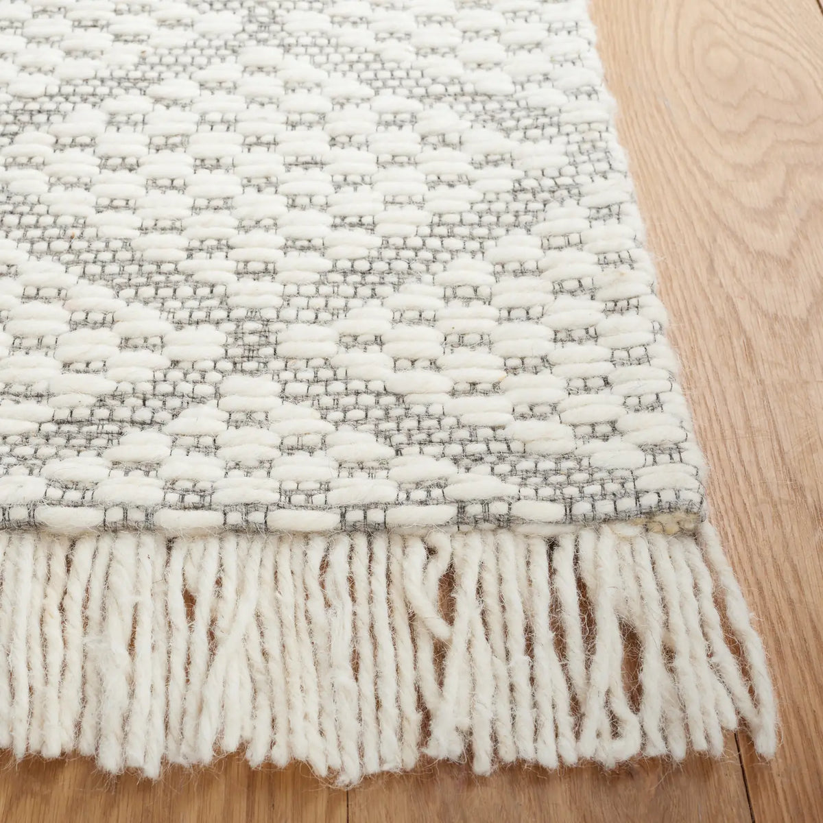 Safavieh Natura 4'-0" x 6'-0" Rug in Ivory / Grey