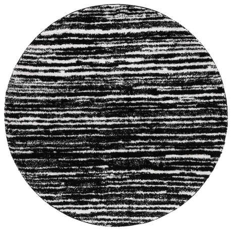 Safavieh Rumi Shag 6'-7" x 6'-7" Rug in Black / Ivory
