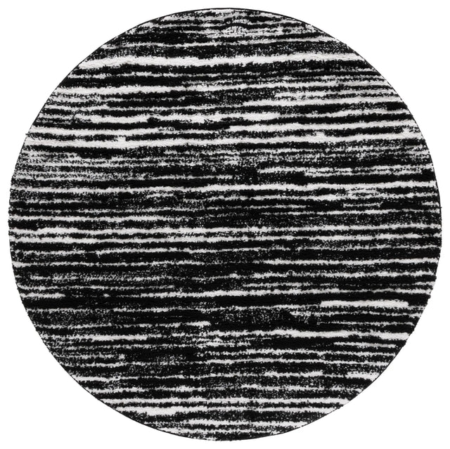 Safavieh Rumi Shag 6'-7" x 6'-7" Rug in Black / Ivory