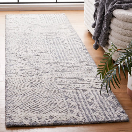 Safavieh Abstract 2'-3" x 9'-0" Rug in Grey / Ivory