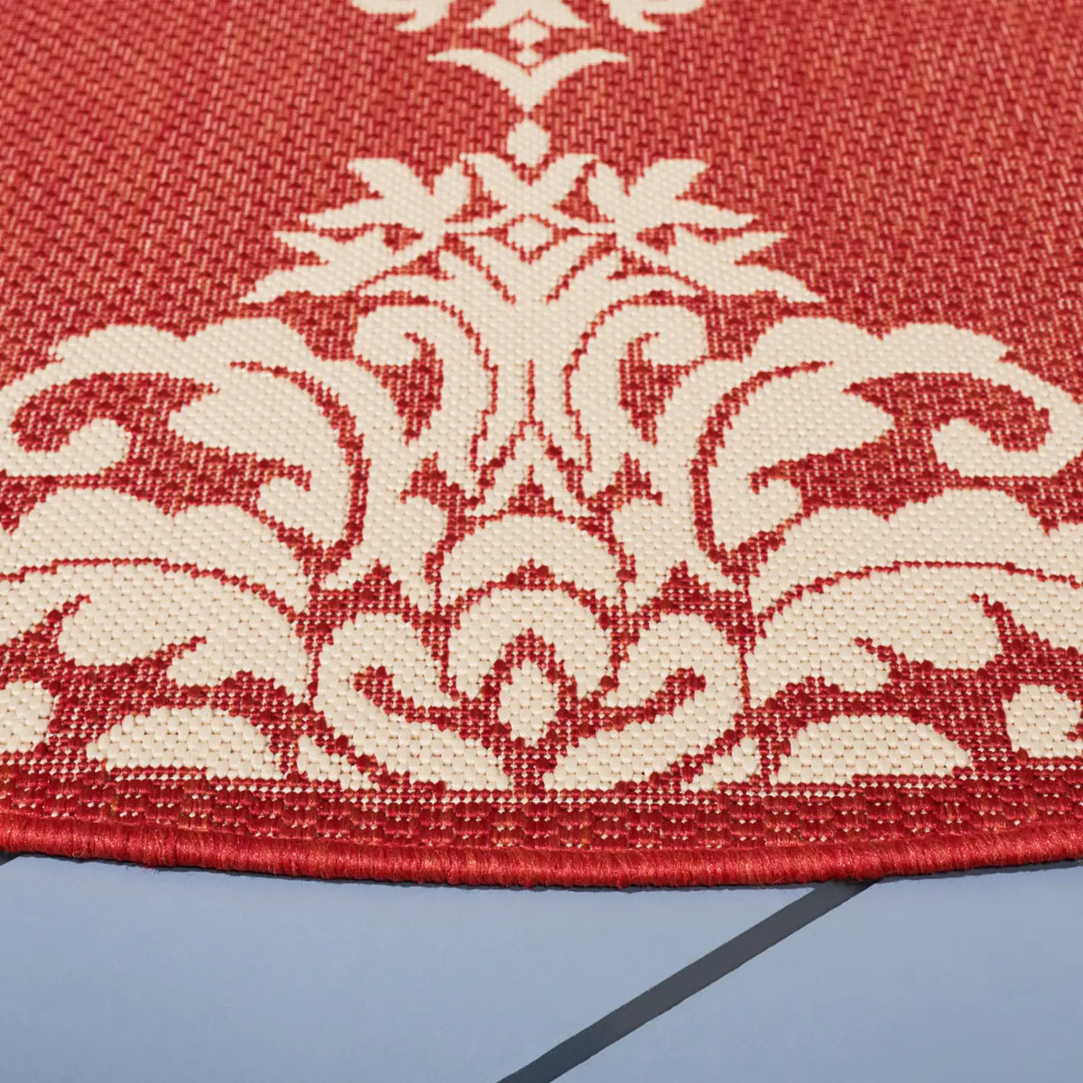 Safavieh Courtyard 5'-3" x 5'-3" Rug in Red / Natural