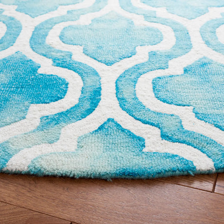 Safavieh Dip Dye 5'-0" x 5'-0" Rug in Turquoise / Ivory