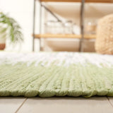 Safavieh Montauk 4'-0" x 6'-0" Rug in Ivory / Sea Green