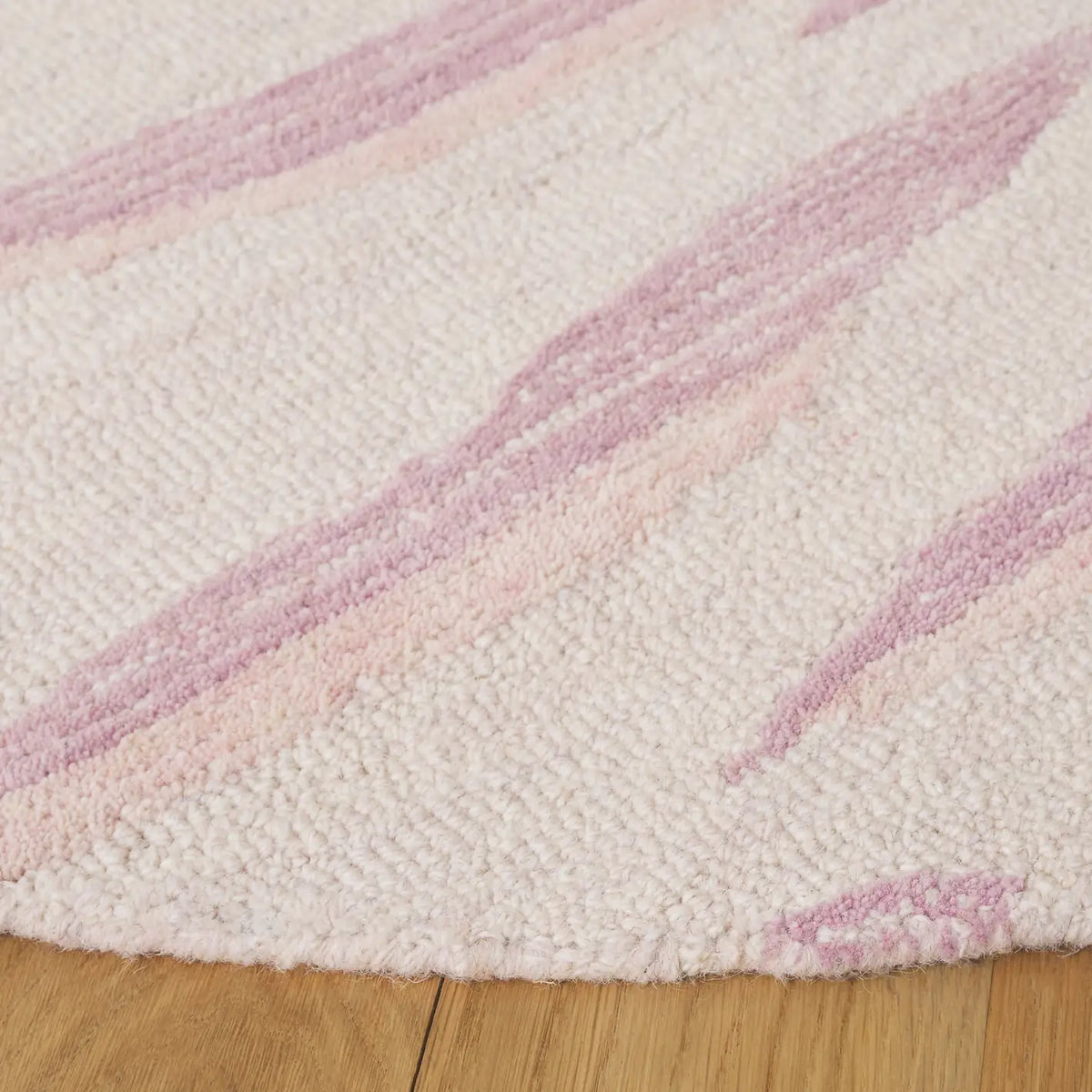 Safavieh Ebony 6'-0" x 6'-0" Rug in Pink / Ivory