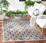 Safavieh Courtyard 4'-0" x 5'-7" Rug in Black / Natural