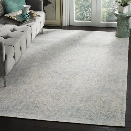Safavieh Marbella 4'-0" x 6'-0" Rug in Turquoise / Ivory