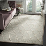 Safavieh Cambridge 5'-0" x 8'-0" Rug in Light Grey / Ivory