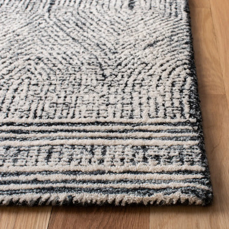 Safavieh Abstract 4'-0" x 6'-0" Rug in Ivory / Charcoal
