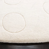 Safavieh Soho 6'-0" x 6'-0" Rug in White / White