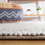 Safavieh Natura 4'-0" x 6'-0" Rug in Grey