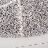 Safavieh Fontana Shag  800 6'-7" x 6'-7" Rug in Grey / Cream