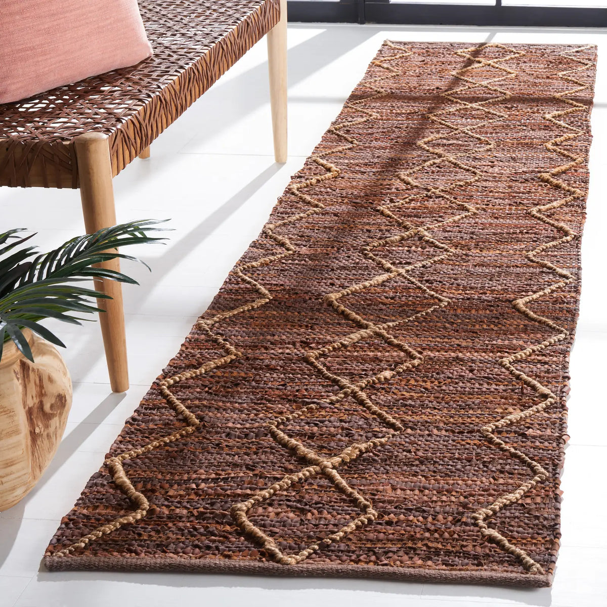 Safavieh Vintage Leather 2'-3" x 11'-0" Rug in Brown / Natural