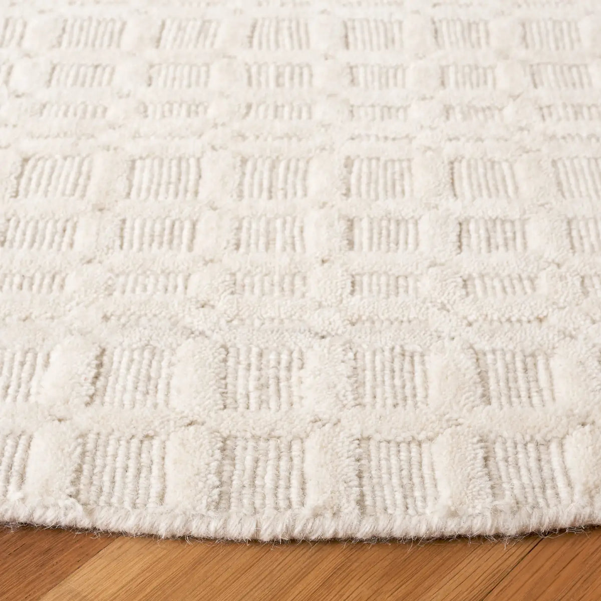 Safavieh Impressions 6'-0" x 6'-0" Rug in Ivory
