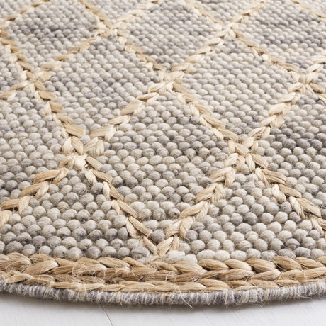 Safavieh Natura 6'-0" x 6'-0" Rug in Light Grey / Natural