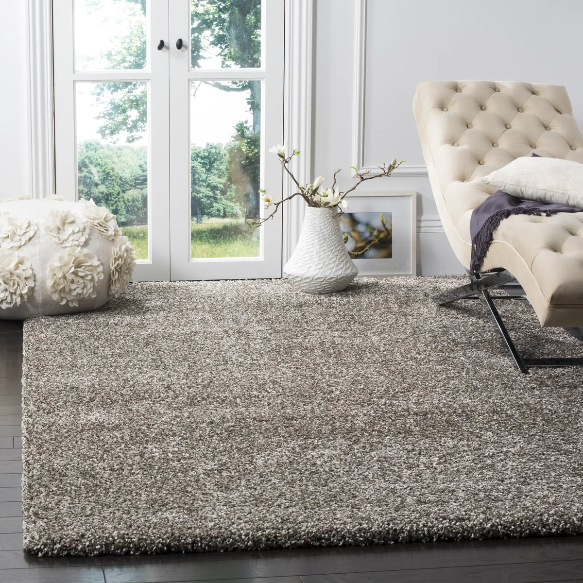 Safavieh Milan Shag 6'-0" x 9'-0" Rug in Grey