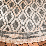 Safavieh Courtyard 6'-7" x 6'-7" Rug in Black / Natural